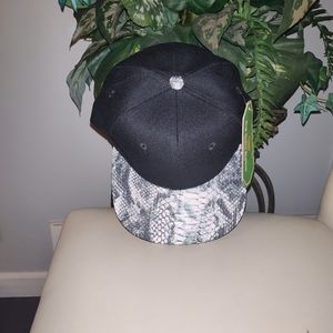 Unisex Gray Snake Skin Flat brim and black hat